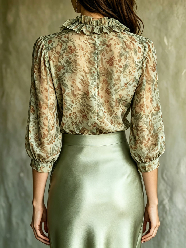 Antoinette | Blouse Élégante à Volants Floraux et Mini Jupe en Satin