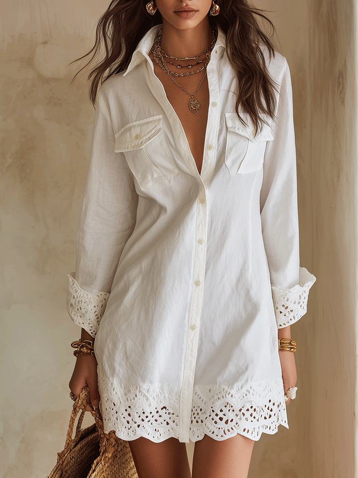 Mini-robe chemise blanche de style bohème à ourlet ajouré pour les vacances