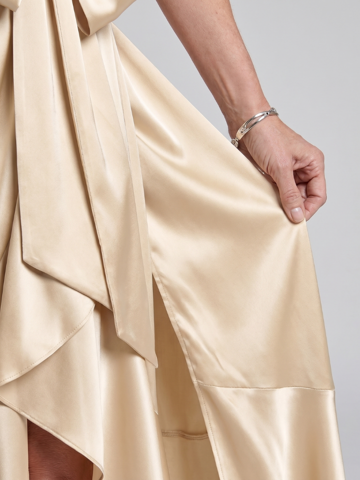 Honora | Robe Midi Portefeuille à Col Halter et Ourlet Asymétrique
