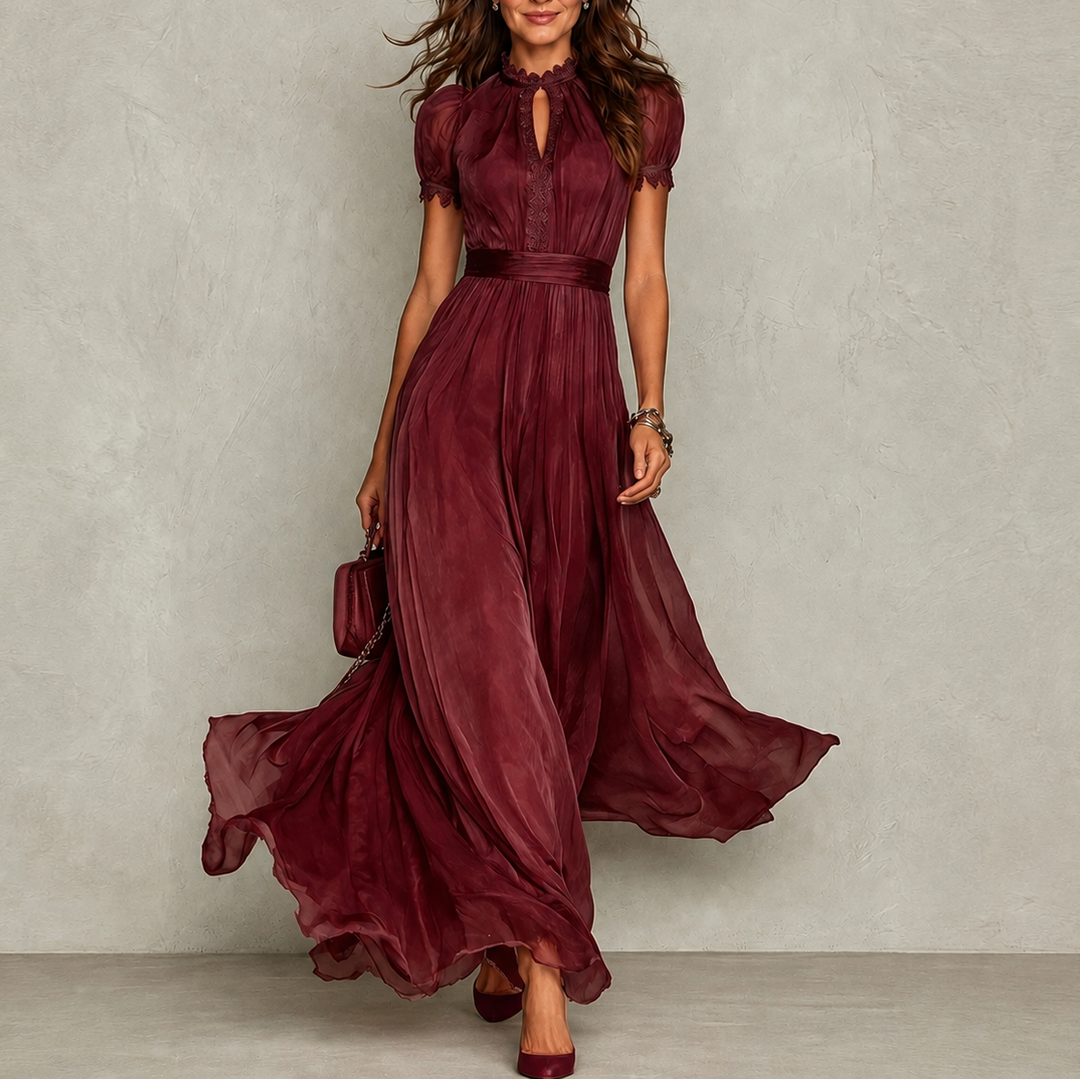 Zoey | Robe Plissée à Col Volanté