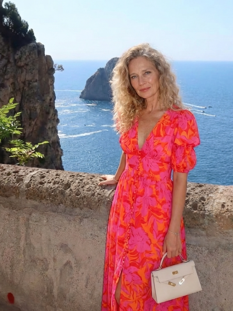 Willow | Robe Midi Fleurie à Col en V et Manches Bouffantes