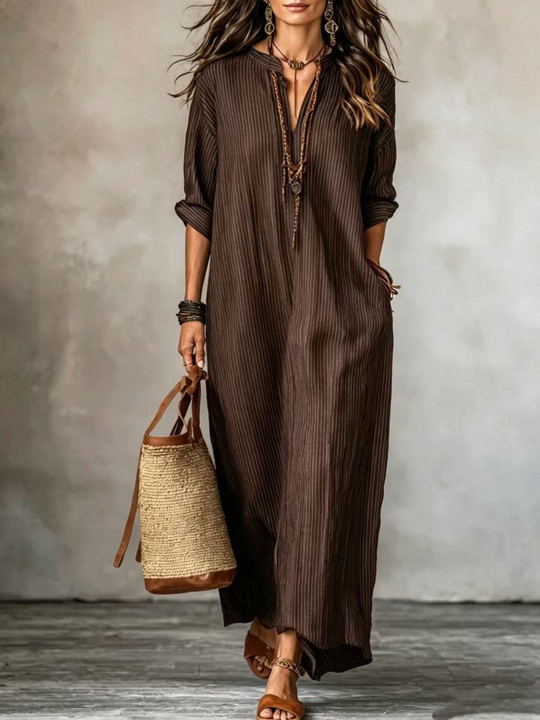 Haven | Robe Longue Rayée à Manches Longues, Col en V et Poches
