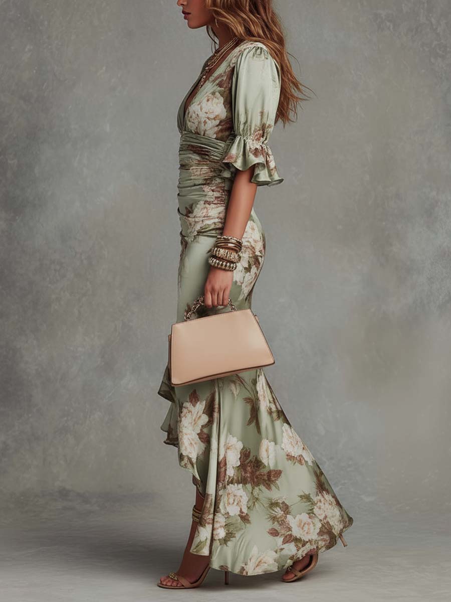 Émilie™ | Robe Maxi Asymétrique en Satin Vert Fleurie, Manches Cloche, Col en V