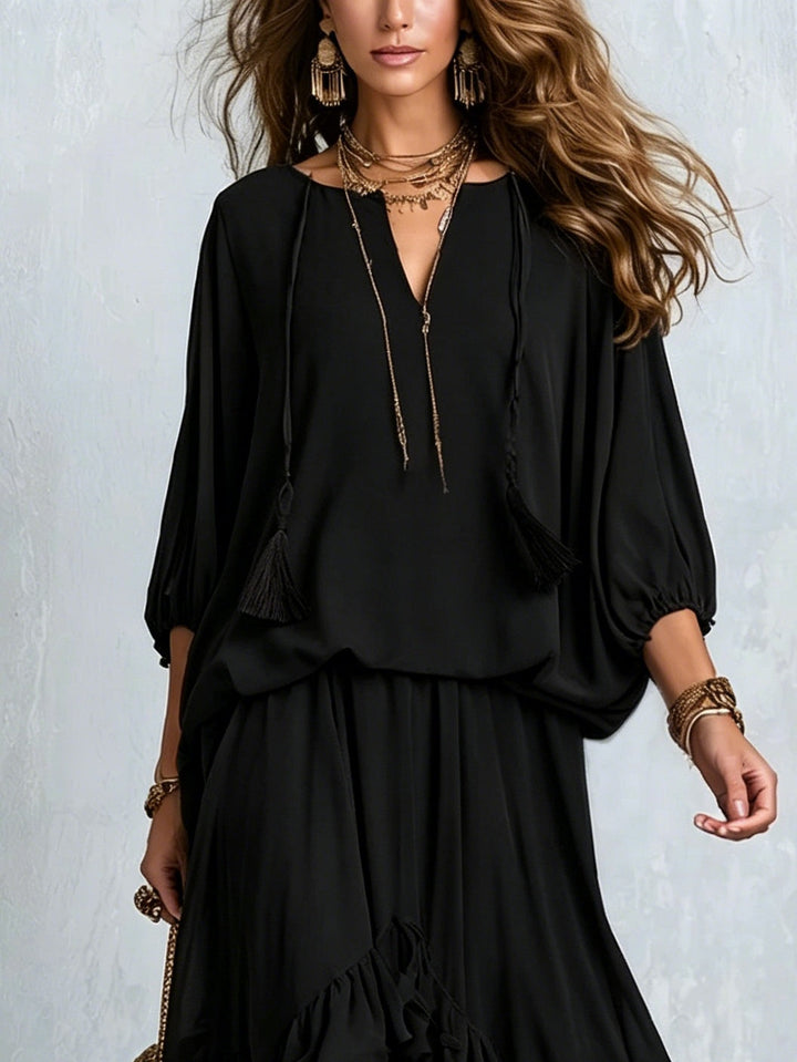 Elvire | Haut V-neck en Chiffon Noir à Franges Associé à un Ensemble Jupe à Volants Superposés