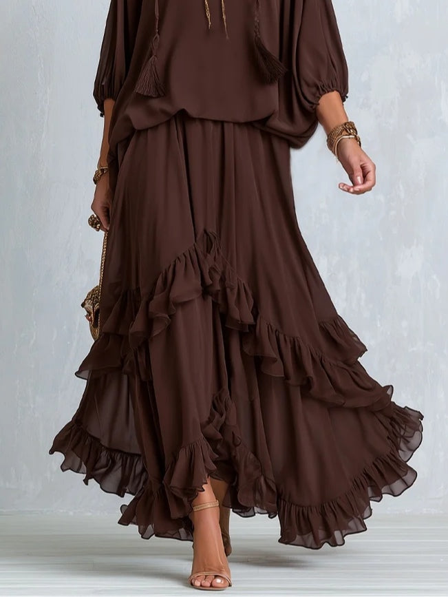 Manon | Haut en Chiffon Marron à Franges et Décolleté en V Associé à une Jupe à Volants Superposés