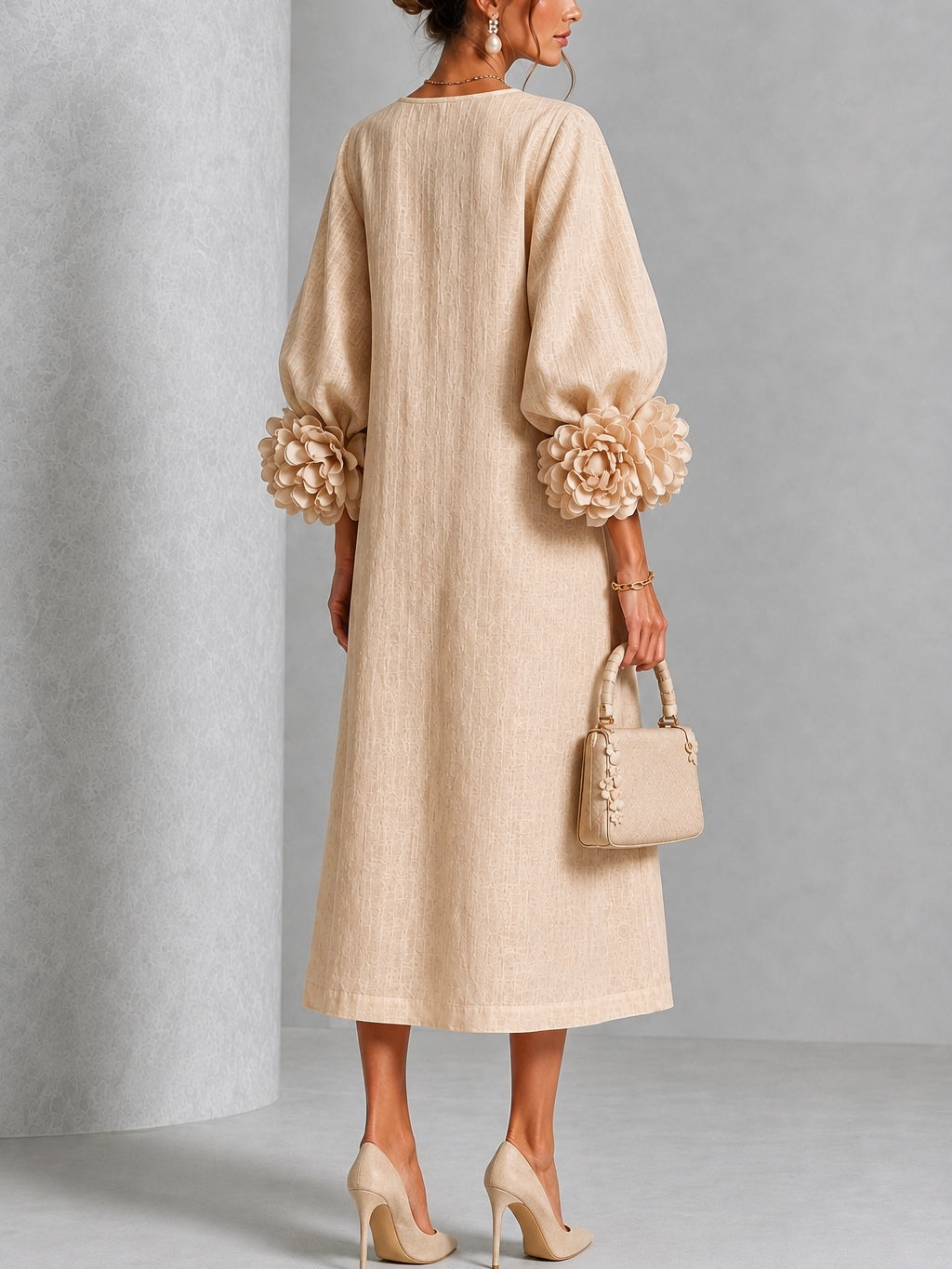 Rosanne | Robe Midi à Poignets Ornés de Roses