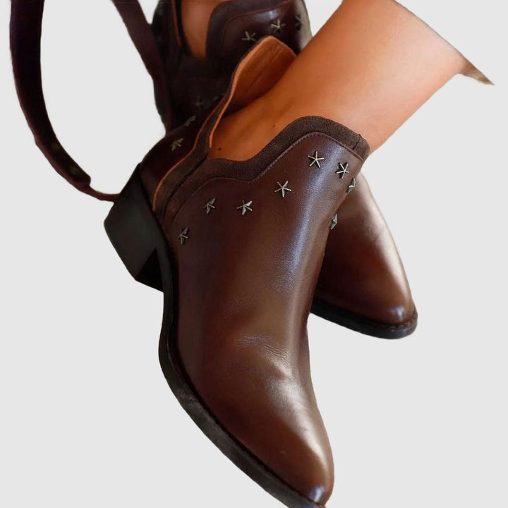 Carmen™ | Style Western Affirmé