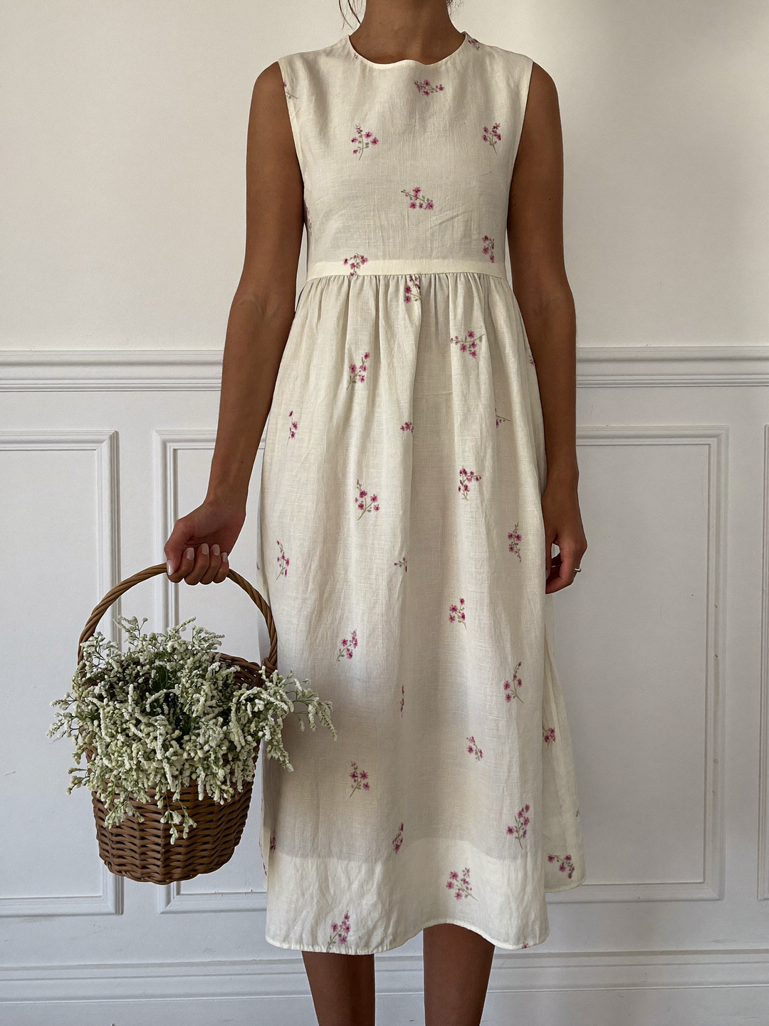 Ellie - Robe midi crème à fleurs roses